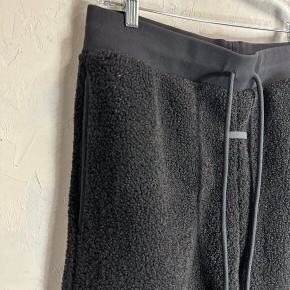 Essentials Fear of God Polar Sherpa Black Fleece Pants NEW XL - Picture 7 of 10
